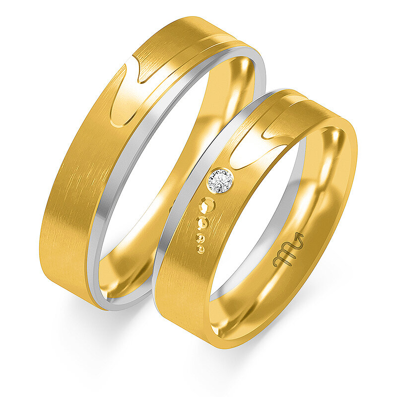 Anéis de casamento gravados com esteira