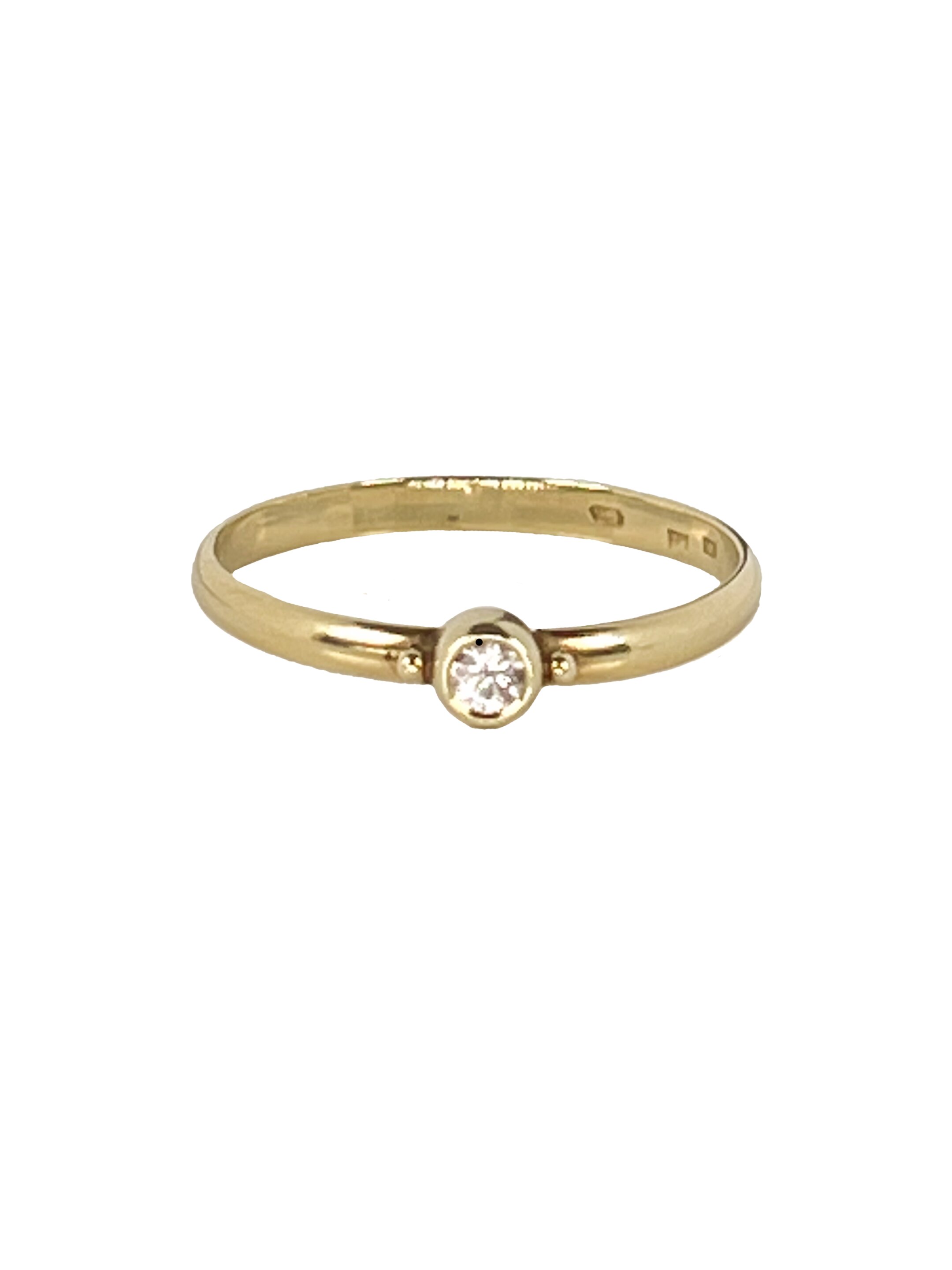 Blizgantis auksinis žiedas su cirkoniu