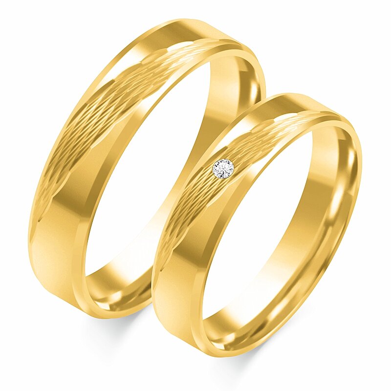 Bryllupsgraverede ringe med faset profil