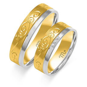 Engraved matte wedding rings