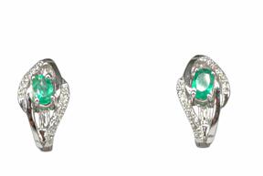 GEMSY teemantkõrvarõngad smaragdiga 0,09 ct