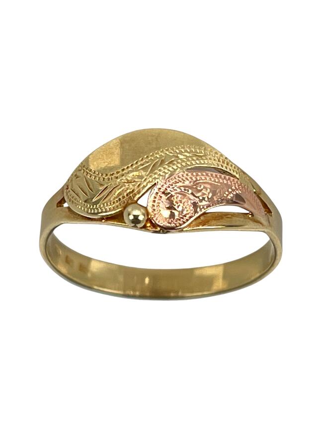 Gold two-tone ring with engraving
