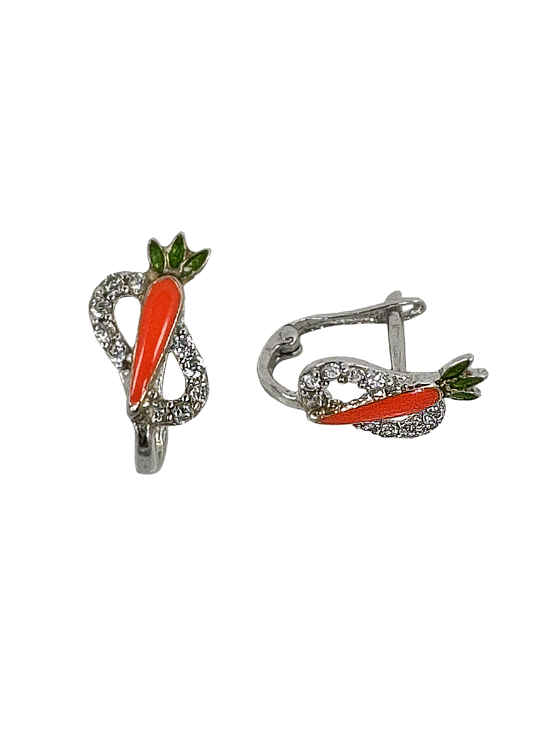 Golden children's earrings made of white gold with carrots