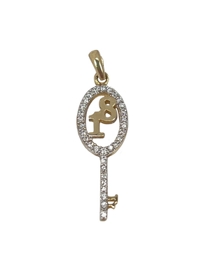Golden key pendant with number 18 in yellow gold