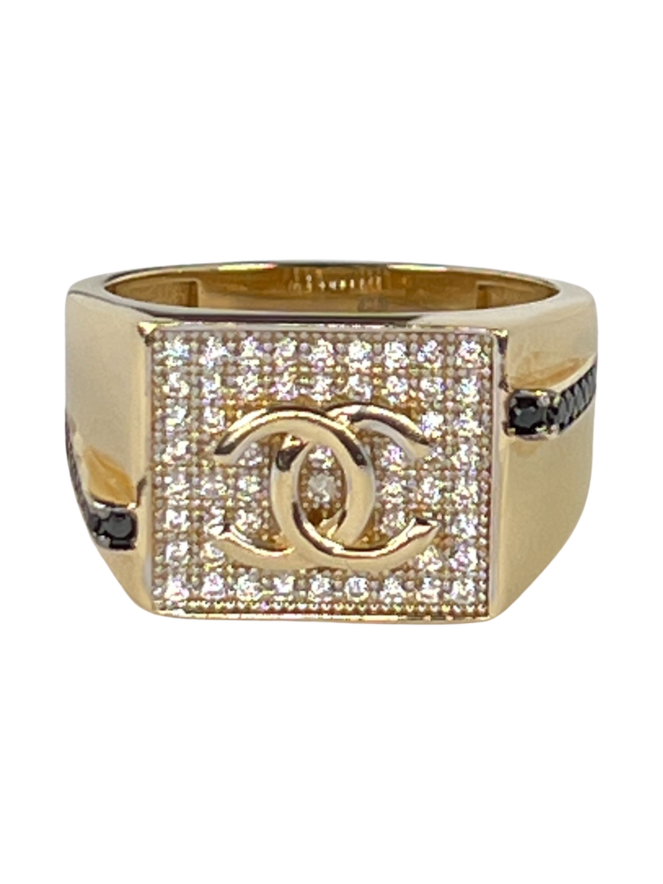 Gouden ring met logo en zirkonen