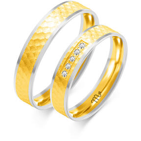 Matte two-tone wedding rings with rhinestones