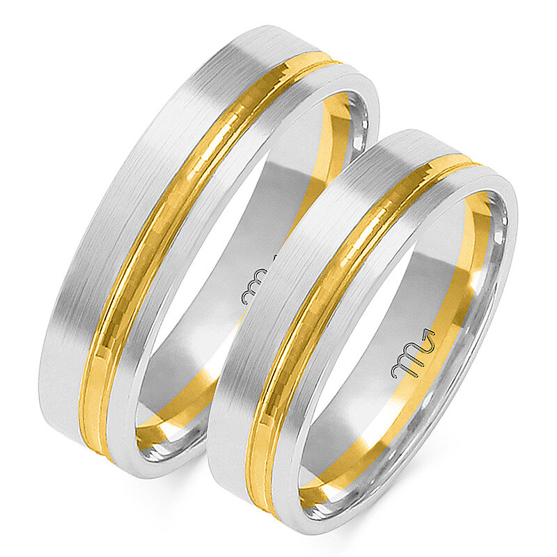 Matte wedding rings with a shiny line