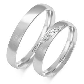 Matte wedding rings with five stones