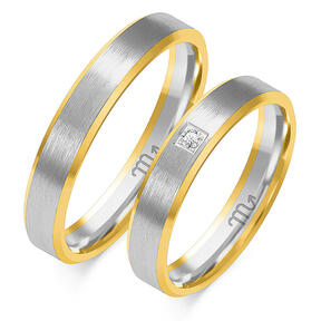 Matte wedding rings with stone