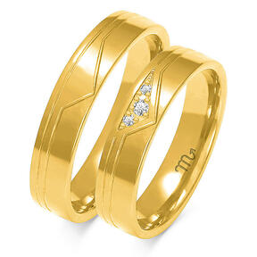 Multicolored shiny wedding rings with rhinestones