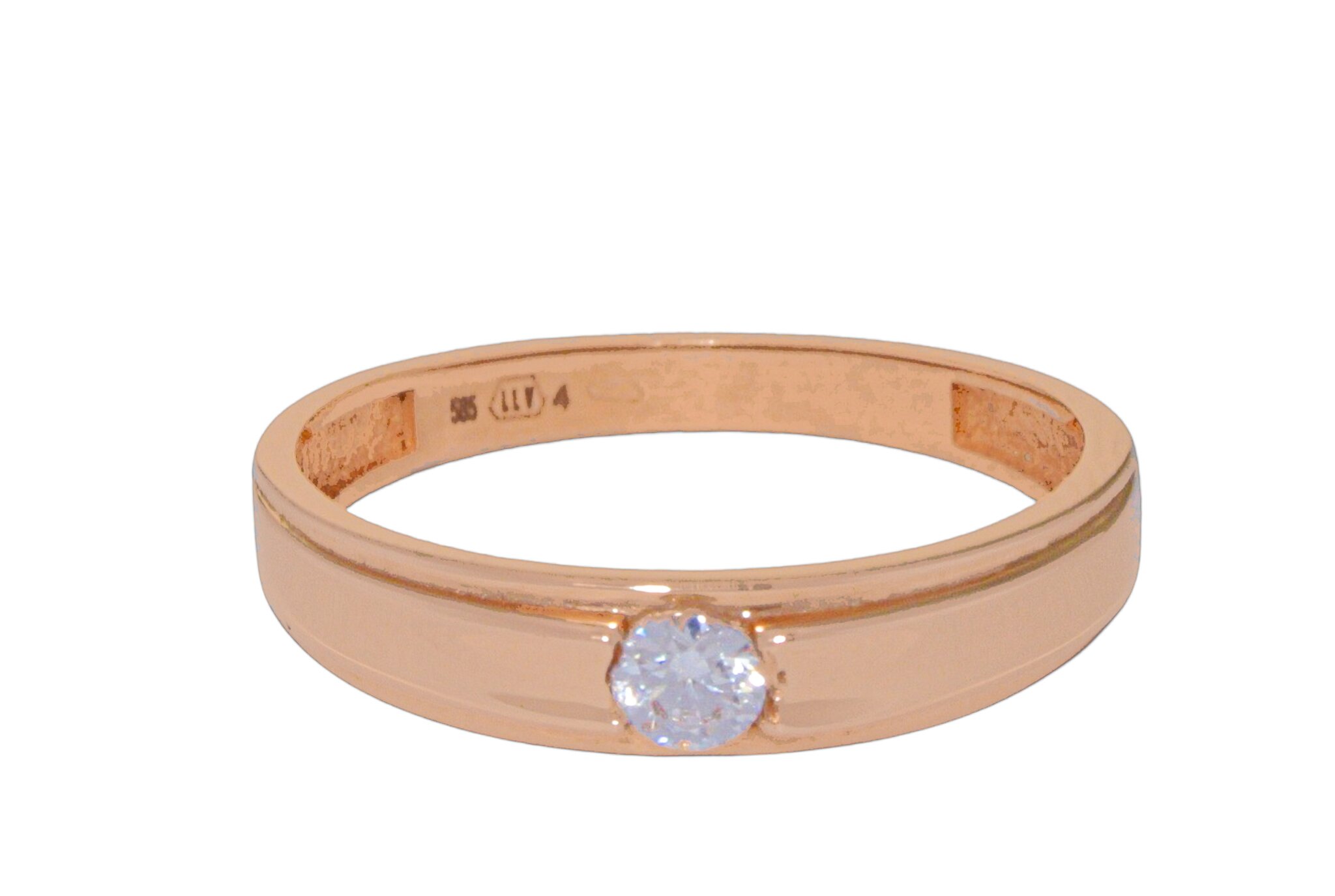 Rose gold ring with zircon