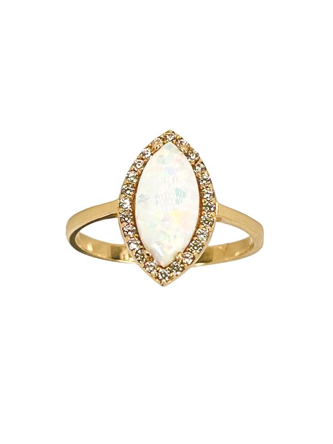 Spīdīgs zelta gredzens ar cirkoniem un opālu