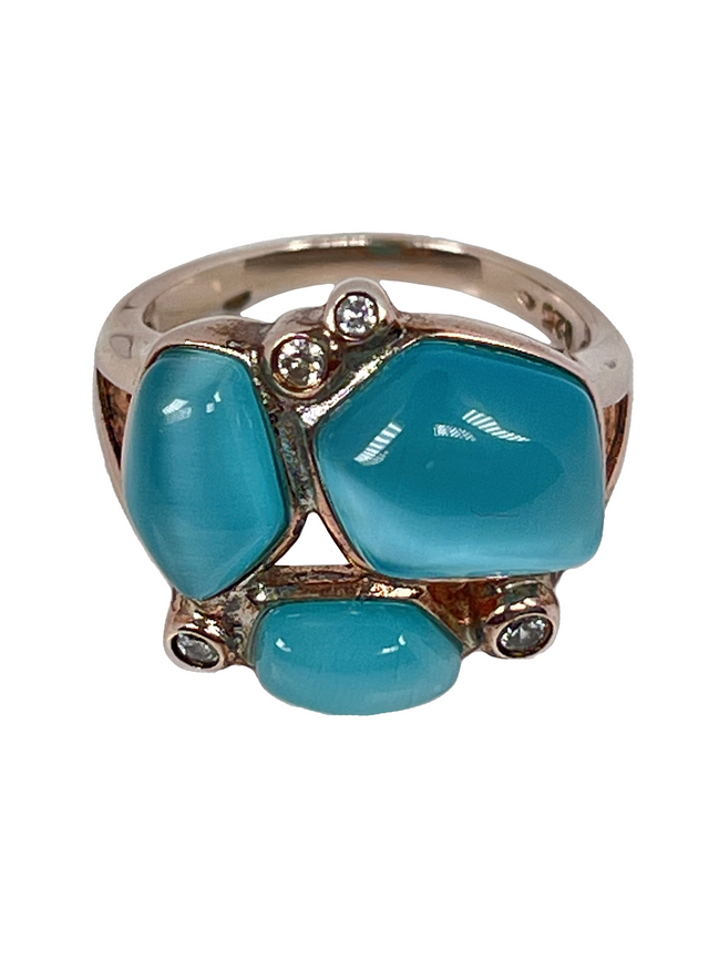Stříbrný prsten s povrchovou úpravou a modrými kameny