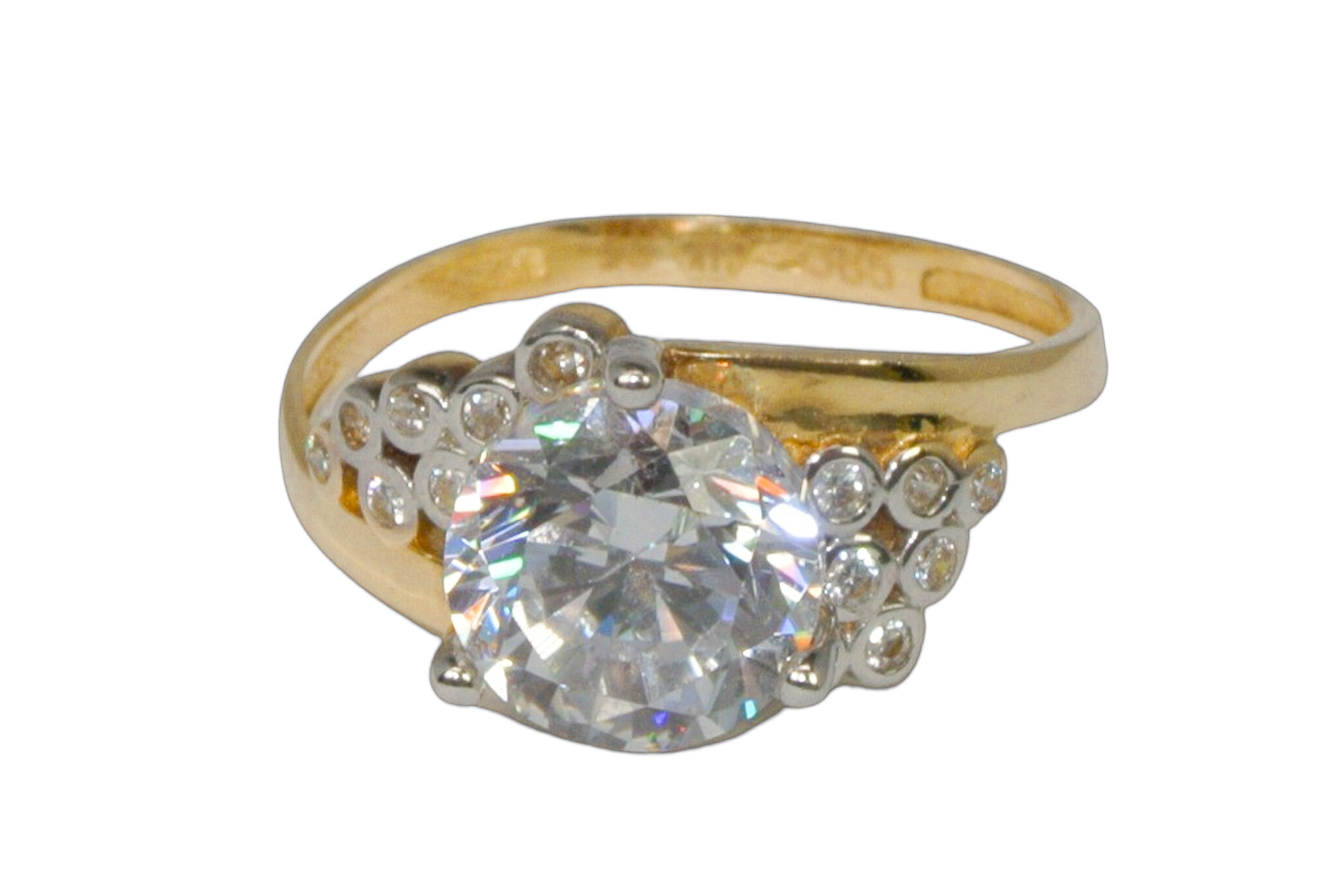 Two-tone gold ring with zircons
