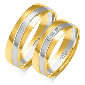 Two-tone wedding rings with waves