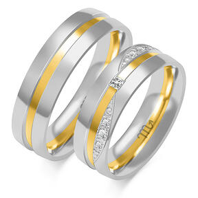 Wedding engraved rings with rhinestones