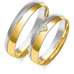 Wedding rings with a heart and rhinestones