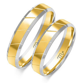 Wedding rings with a phased profile shiny
