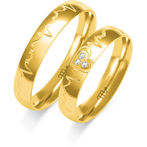 Wedding rings with engraving and a heart