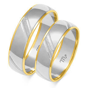 Wedding rings with sandblasted lines