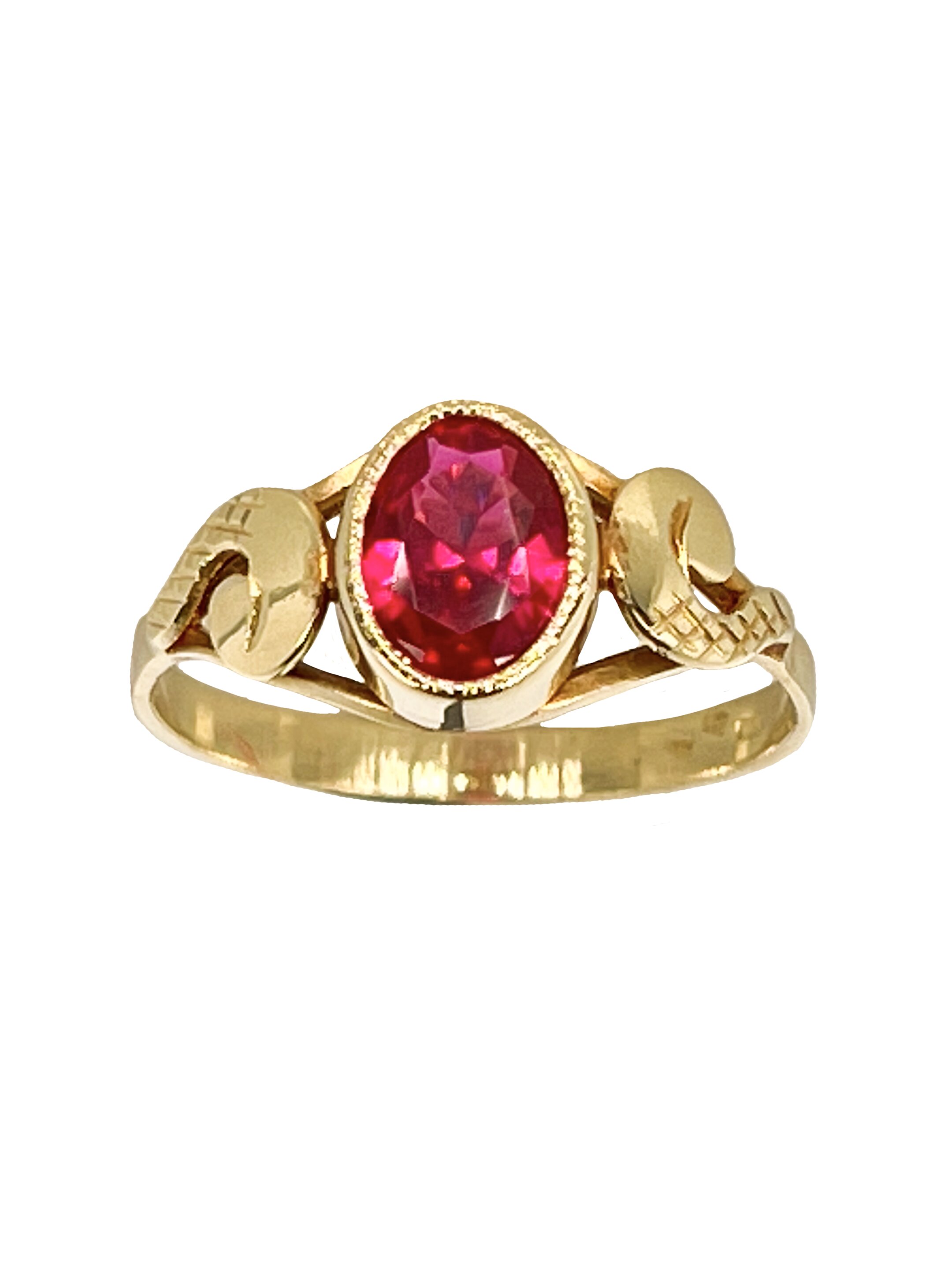Zelta gredzens ar spīdīgu rozā cirkonu