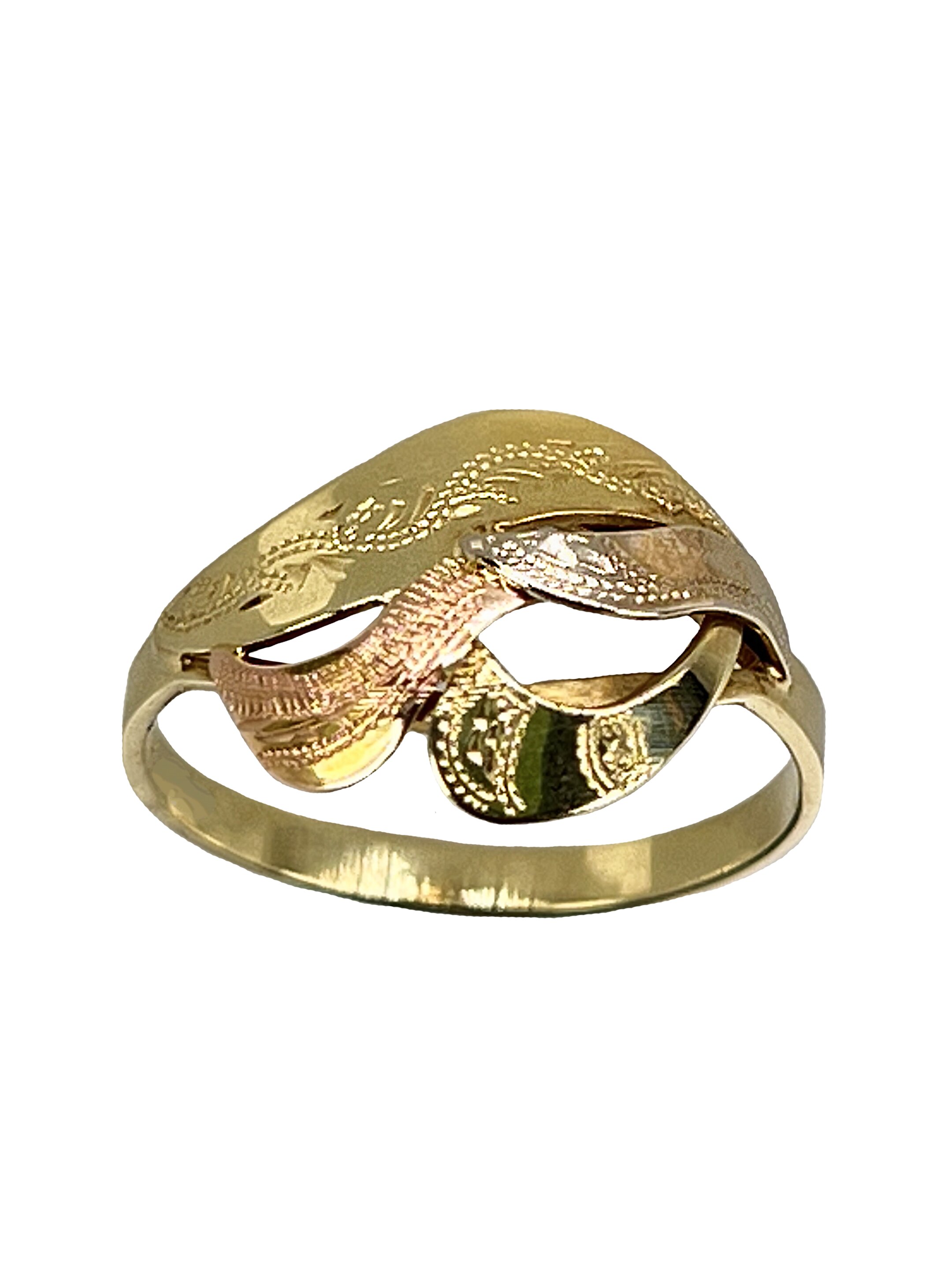 Zelta trīskrāsu gredzens ar spīdīgu gravējumu