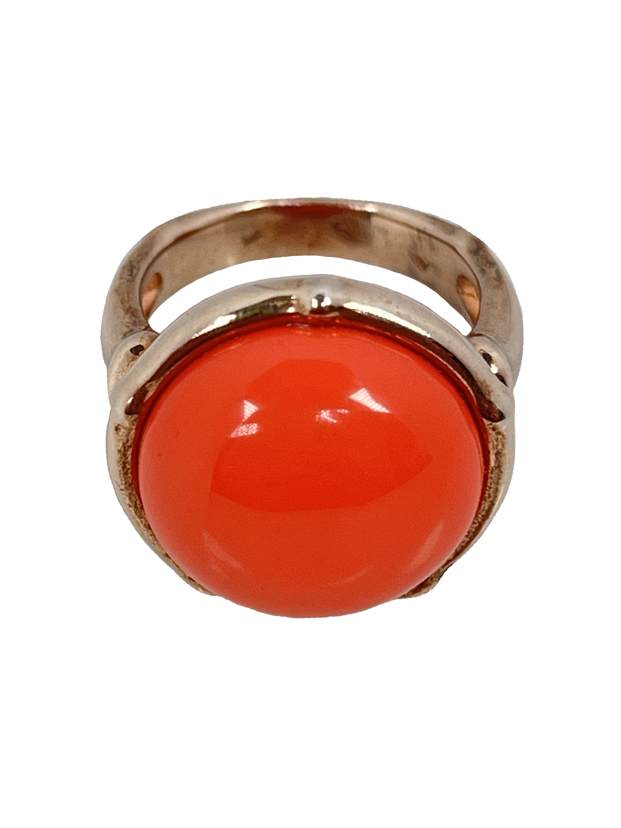 Zilveren ring met oppervlaktebehandeling en oranje steen