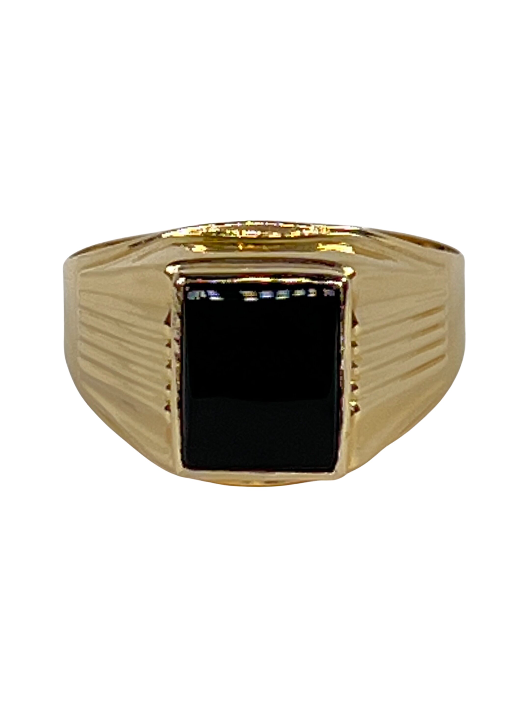Златен пръстен с оникс